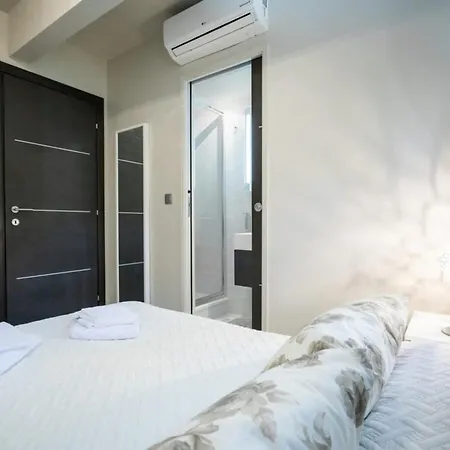 Апартаменты 2-bedroom Pointe Croisette Peaceful Walk To The