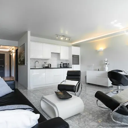 2-bedroom Pointe Croisette Peaceful Walk To The